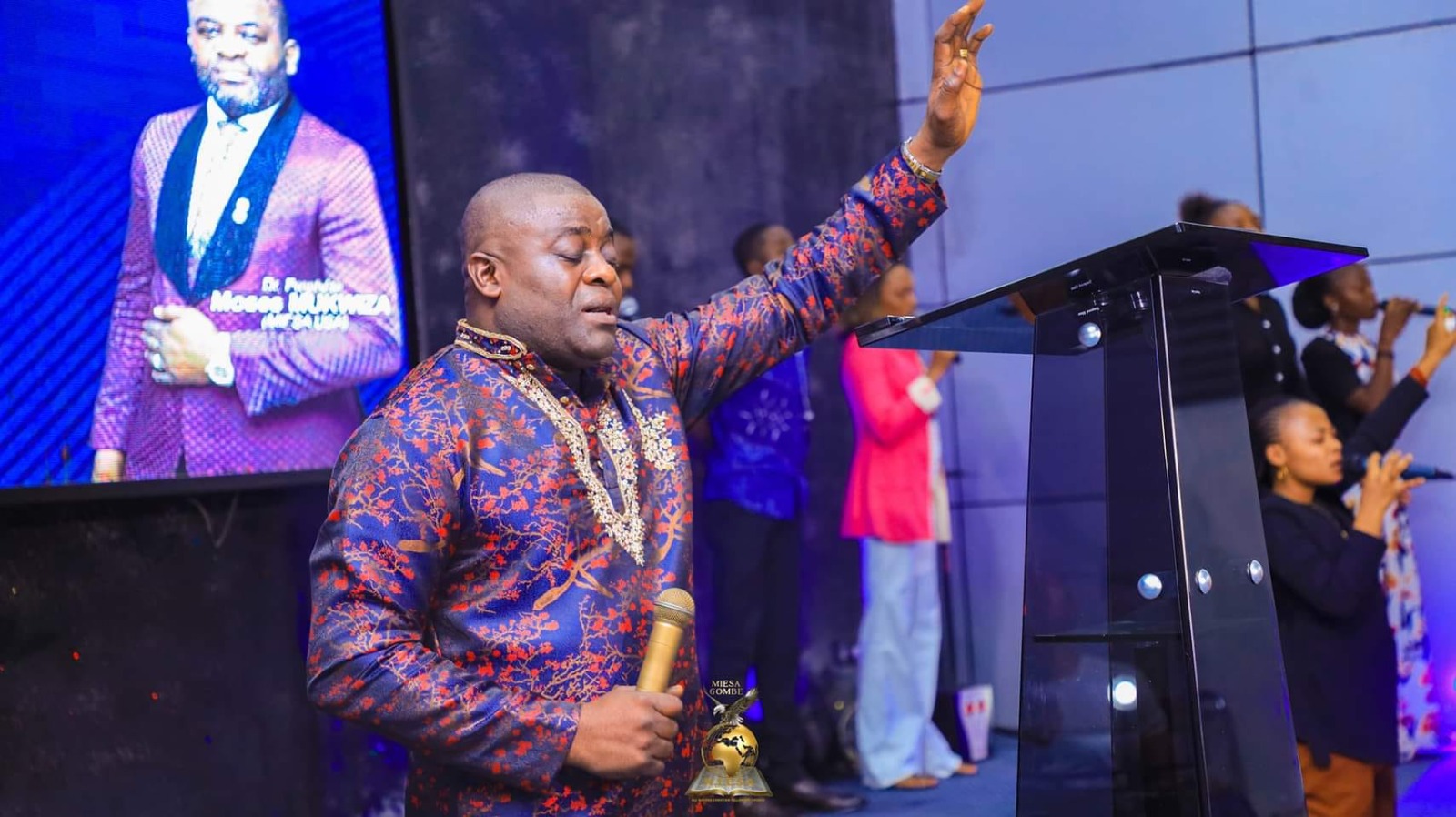 Apostle Dr. Moses Mukwiza preaching